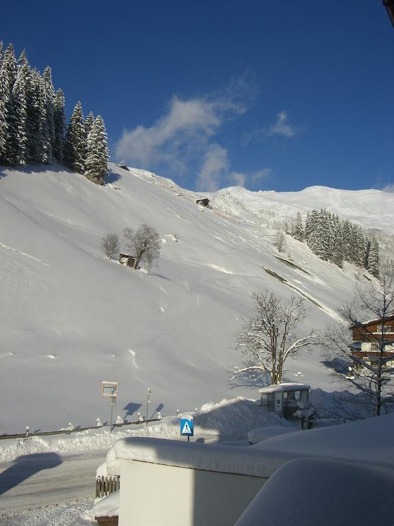 Gaestehaus Alpenland Tux Exterior foto