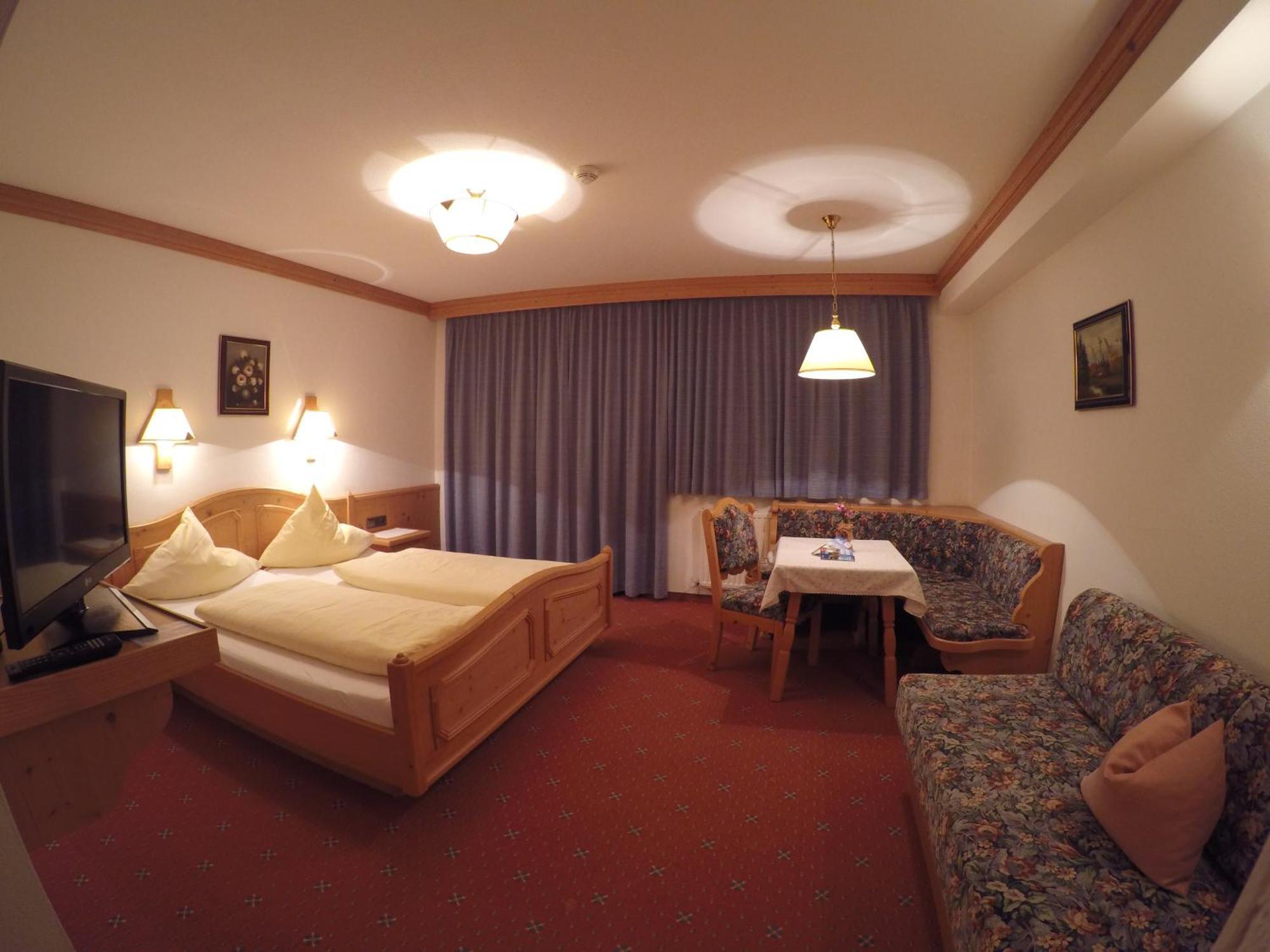 Gaestehaus Alpenland Tux Quarto foto